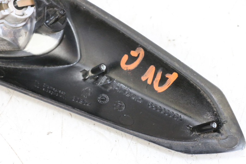 photo de CLIGNOTANT AVANT GAUCHE PIAGGIO XEVO - X EVO 125 (2007 - 2016)