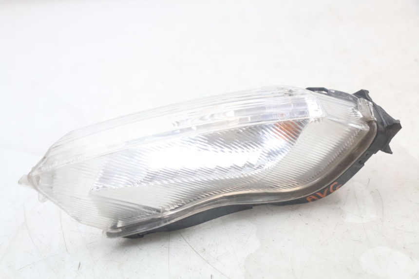photo de CLIGNOTANT AVANT GAUCHE YAMAHA XMAX X-MAX ABS 125 (2017 - 2020)