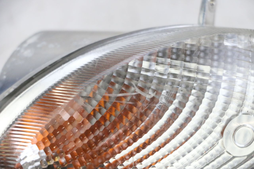 photo de CLIGNOTANT AVANT GAUCHE YAMAHA YP MAJESTY 125 (2002 - 2006) - Vue d’ensemble