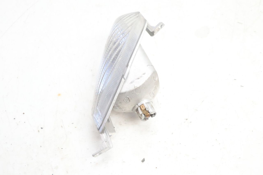 photo de CLIGNOTANT AVANT GAUCHE YAMAHA YP MAJESTY 125 (2007 - 2010) - Marquages et références