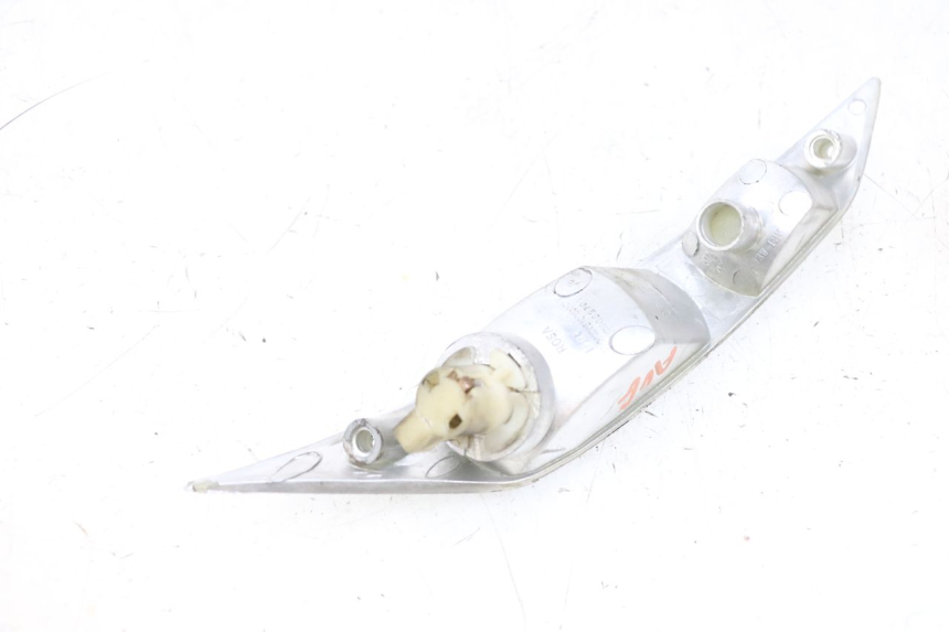 photo de CLIGNOTANT AVANT GAUCHE PIAGGIO ZIP 2T 50 (2009 - 2019) - Points de fixation