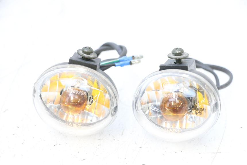 photo de CLIGNOTANT AVANT KEEWAY MATRIX RX9 125 (2006 - 2007) - Vue principale