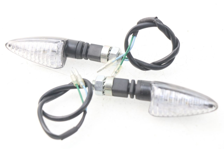 photo de CLIGNOTANT AVANT PEUGEOT METROPOLIS 400 (2017 - 2020) - Vue principale