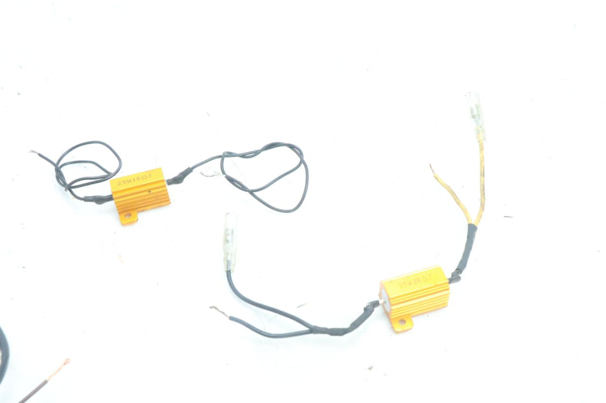 photo de CLIGNOTANT AVANT PIAGGIO MP3 500 (2016 - 2018) - Zoom composants