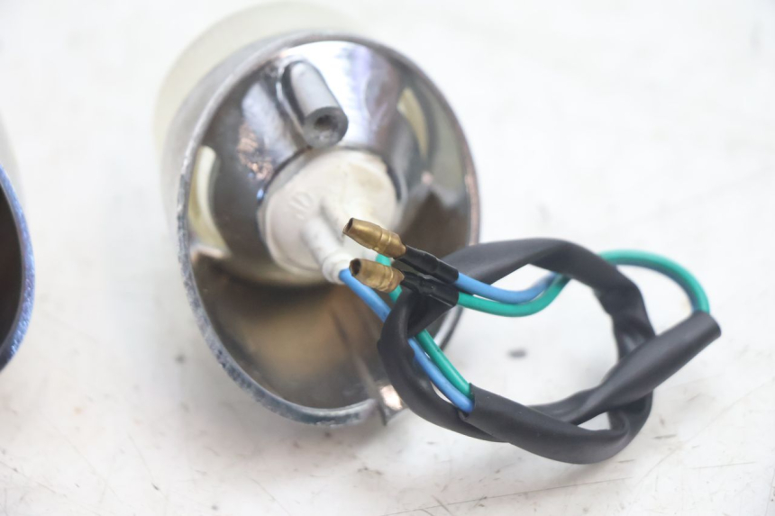 photo de CLIGNOTANT AVANT JM MOTORS OLDIES 4T 50 (2020 - 2026) - Points de fixation