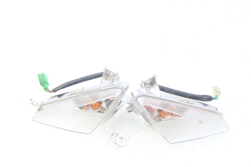 photo de CLIGNOTANT AVANT SYM ORBIT III 3 4T 50 (2018 - 2021)