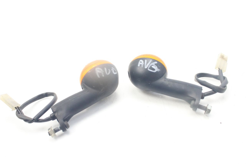 photo de CLIGNOTANT AVANT PEUGEOT LUDIX SNAKE 2T 50 (2004 - 2014)