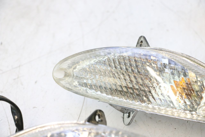 photo de CLIGNOTANT AVANT TNT MOTOR ROMA 10' 2T 50 (2011 - 2018) - Autre angle de vue