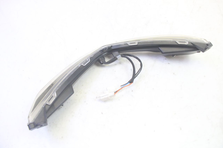 photo de CLIGNOTANT AVANT JM MOTORS SANTANA EVO 50 (2024 - 2026) - Autre angle de vue