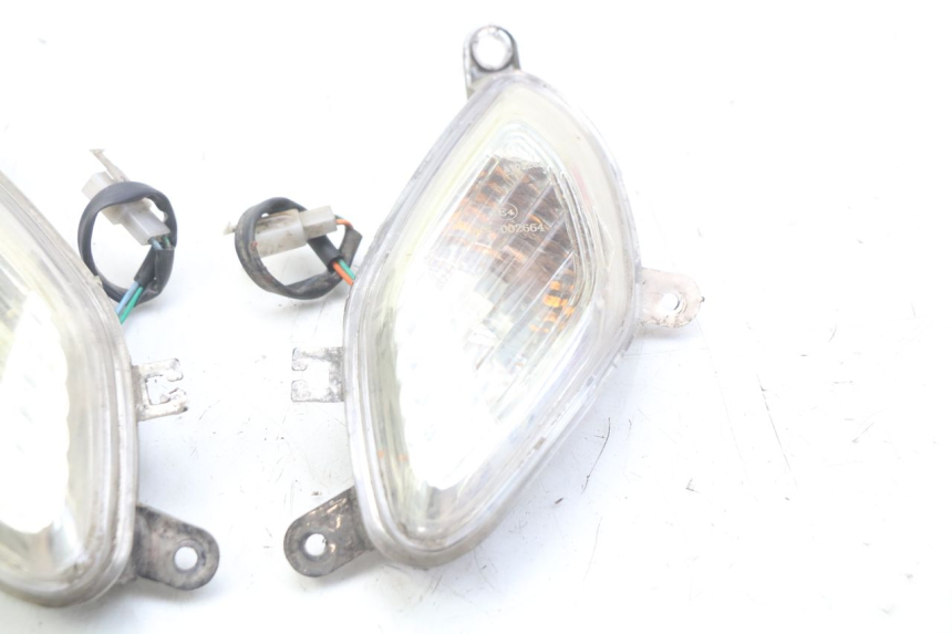 photo de CLIGNOTANT AVANT JM MOTORS SANTANA 50 (2014 - 2020)