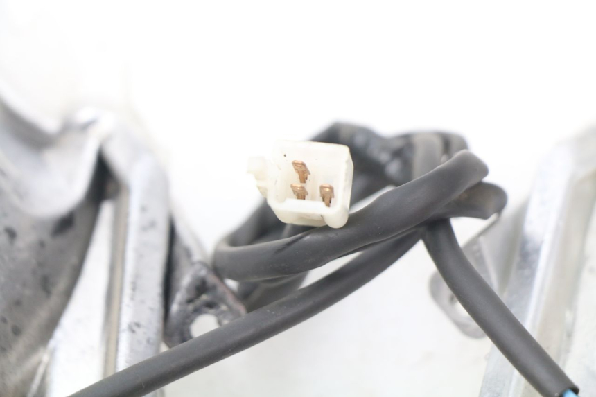 photo de CLIGNOTANT AVANT RAZZO STEED 125 (2012 - 2018)