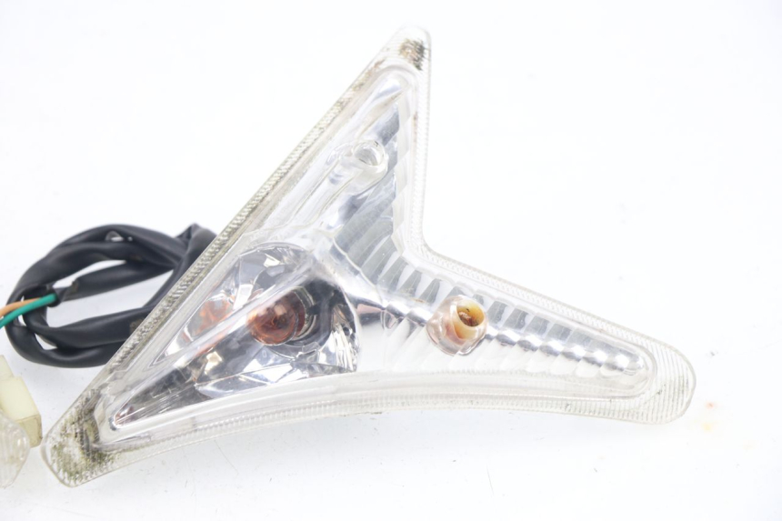 photo de CLIGNOTANT AVANT PEUGEOT SUM UP 125 (2008 - 2013) - Zoom composants