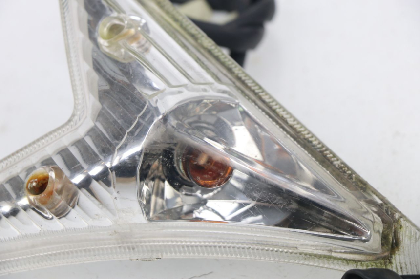photo de CLIGNOTANT AVANT PEUGEOT SUM UP 125 (2008 - 2013) - Points de fixation