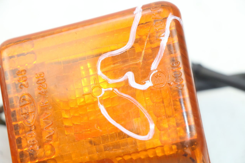 photo de CLIGNOTANT AVANT PEUGEOT SX 80 (1986 - 1995) - Détail de la pièce