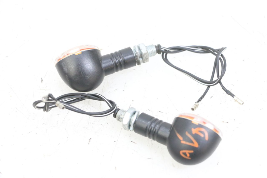 photo de CLIGNOTANT AVANT DAELIM VJ ROADWIN FI 125 (2008 - 2017) - Zoom état d’usage