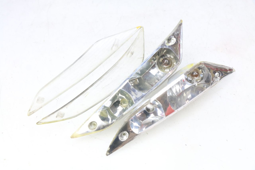 photo de CLIGNOTANT AVANT PIAGGIO ZIP 4T 50 (2018 - 2020)