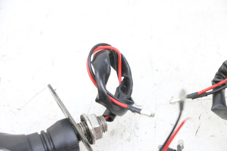 photo de CLIGNOTANT AVANT KAWASAKI ZR 7 750 (1999 - 2001) - Marquages et références