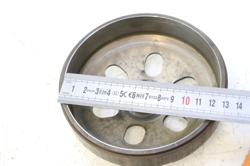 photo de CLOCHE EMBRAYAGE HONDA SH 125 (2001 - 2003) - Zoom état d’usage
