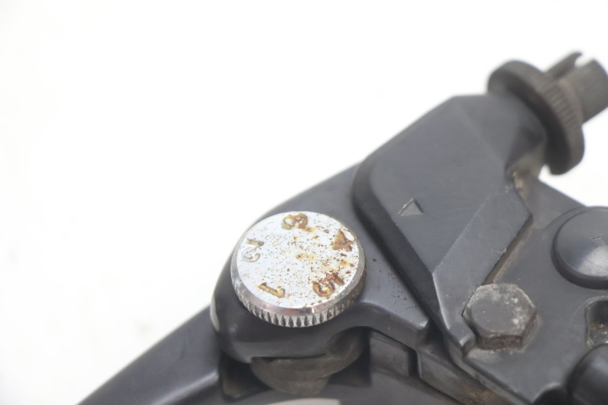 photo de COCOTTE EMBRAYAGE KAWASAKI ZX-6R ZX6R 600 (1995 - 1997) - Gros plan technique