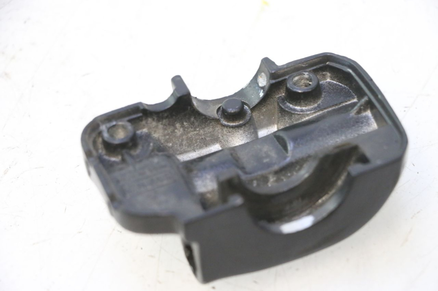 photo de COCOTTE FREIN DROIT PEUGEOT TREKKER 50 (1995 - 2004) - Gros plan technique