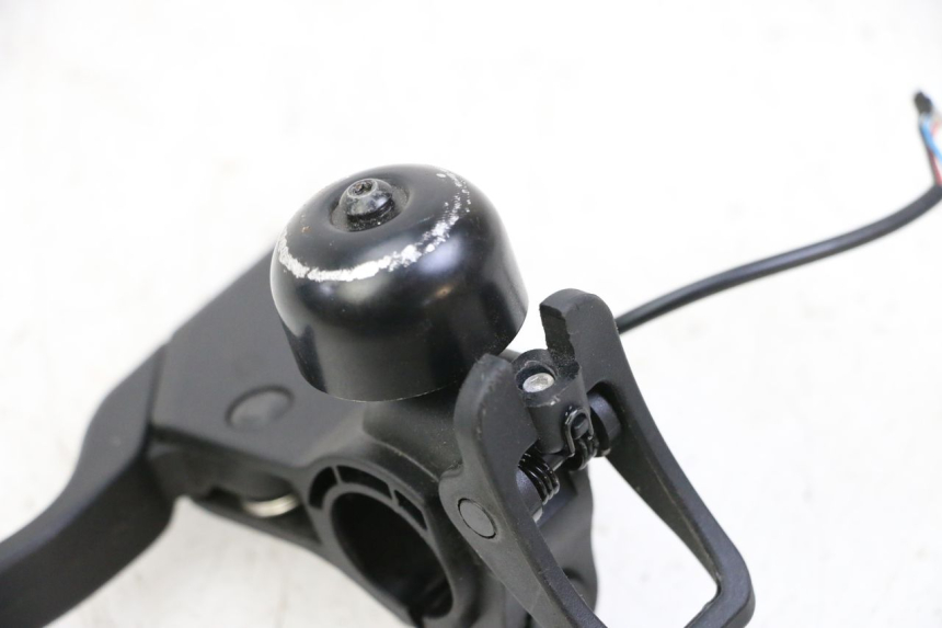photo de COCOTTE FREIN GAUCHE SEGWAY NINEBOT E2 1