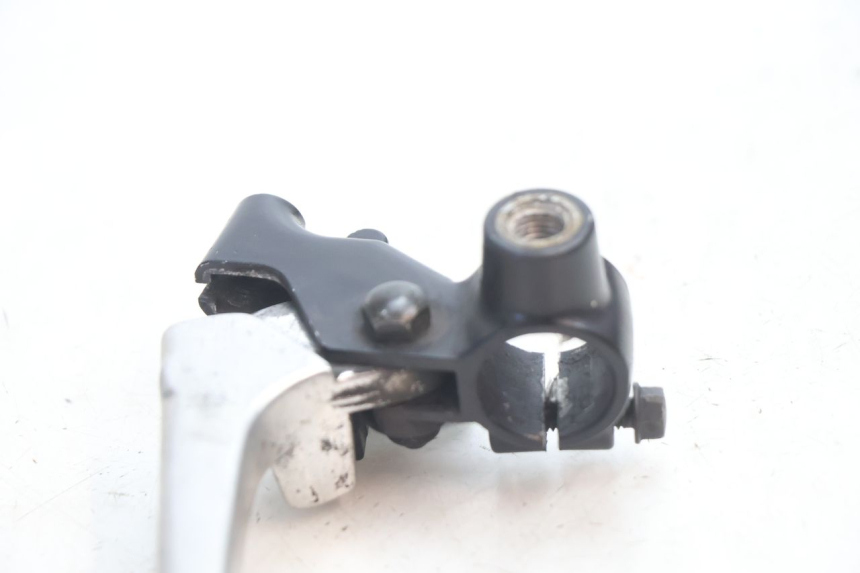 photo de COCOTTE FREIN GAUCHE SUZUKI GSR 600 (2005 - 2012) - Zoom état d’usage