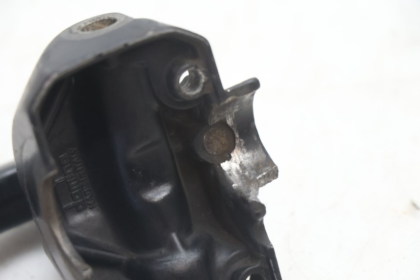 photo de COCOTTE FREIN GAUCHE PEUGEOT TREKKER TKR 50 (2005 - 2014) - Points de fixation