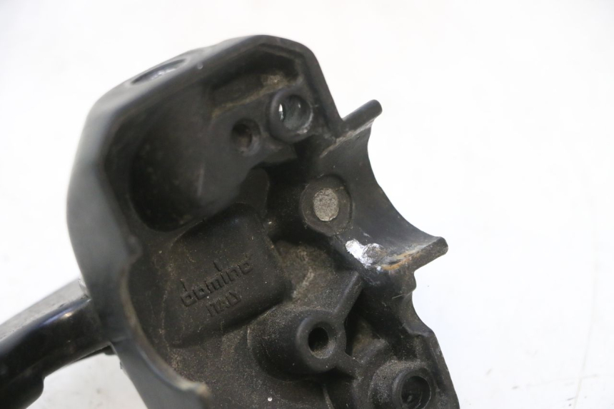 photo de COCOTTE FREIN GAUCHE YAMAHA YP MAJESTY 125 (1998 - 2001) - État de surface