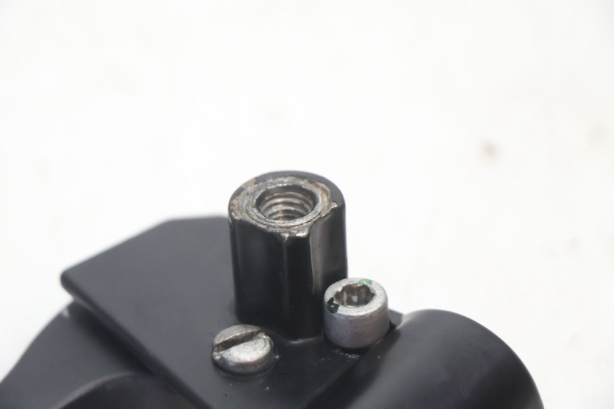 photo de COCOTTE FREIN GAUCHE PIAGGIO ZIP 2T 50 (2009 - 2019) - Autre angle de vue