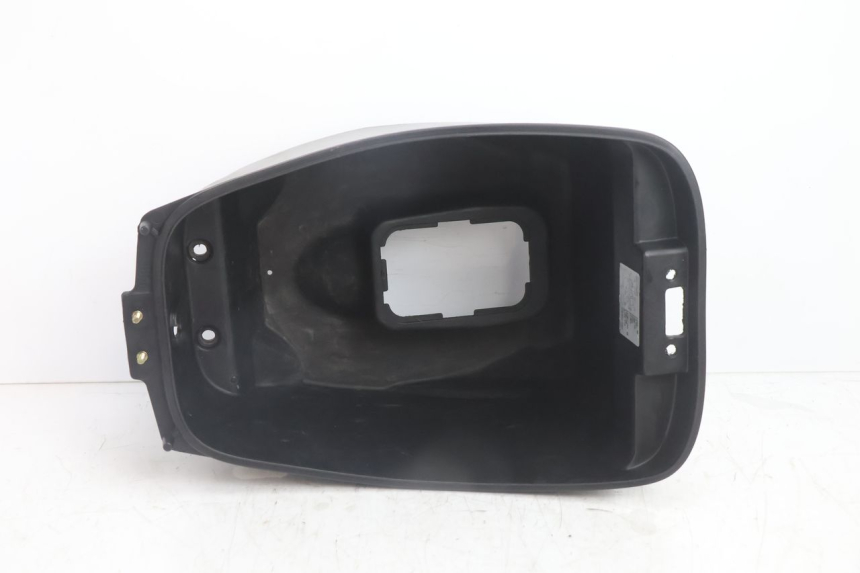photo de COFFRE SELLE KYMCO AGILITY 4T 50 (2005 - 2018) - Zoom état d’usage