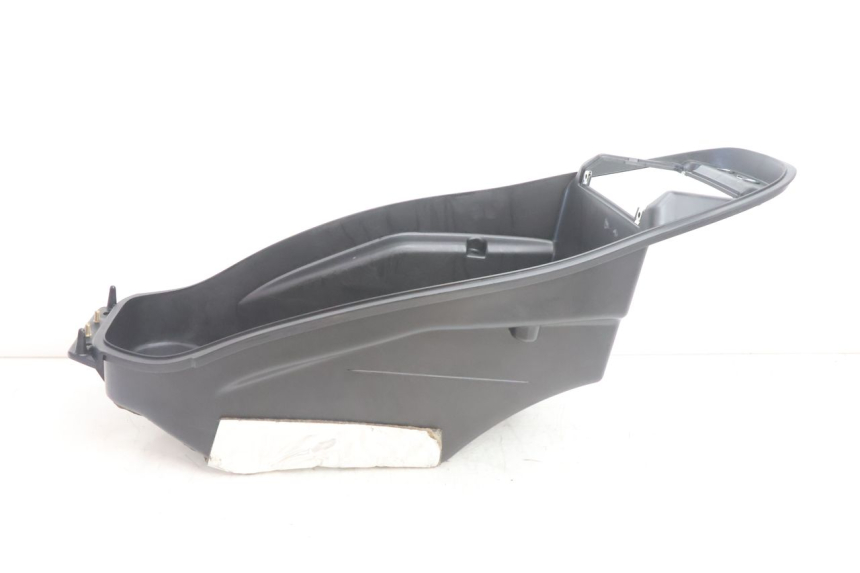 photo de COFFRE SELLE KYMCO AGILITY CITY 16P 125 (2015 - 2024) - Zoom état d’usage