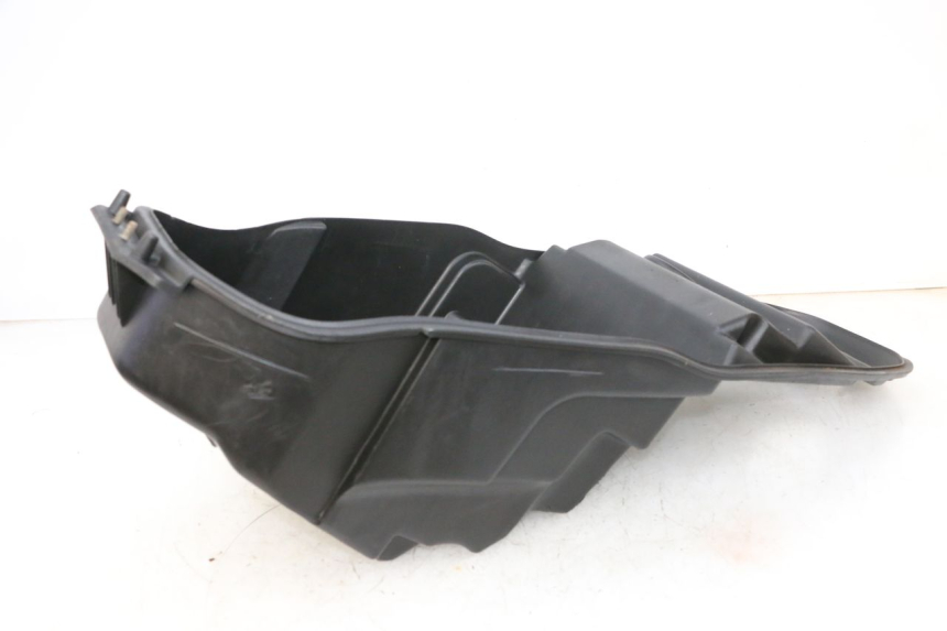 photo de COFFRE SELLE KYMCO AGILITY CITY 4T 50 (2008 - 2016) - Points de fixation