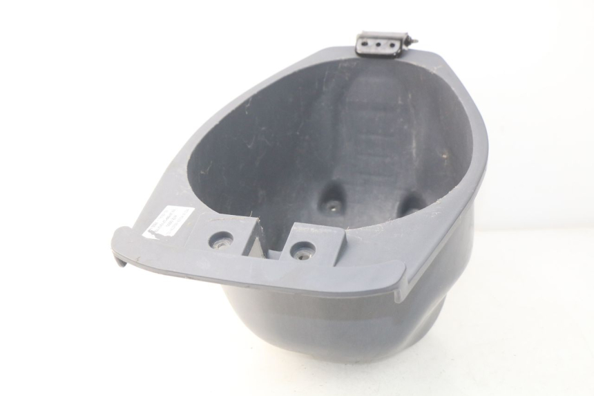 photo de COFFRE SELLE PGO BIG MAX 50 (2001 - 2009) - Autre angle de vue