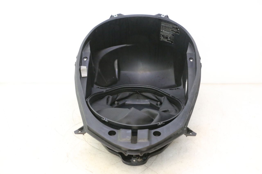 photo de COFFRE SELLE BMW C SPORT 650 (2015 - 2021) - Photo complémentaire
