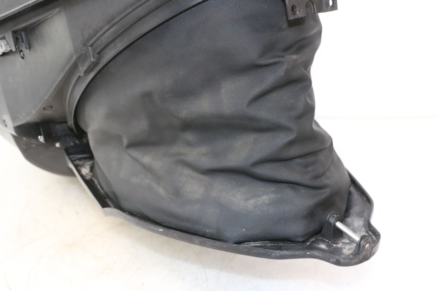 photo de COFFRE SELLE BMW C SPORT 650 (2015 - 2021) - Autre angle de vue