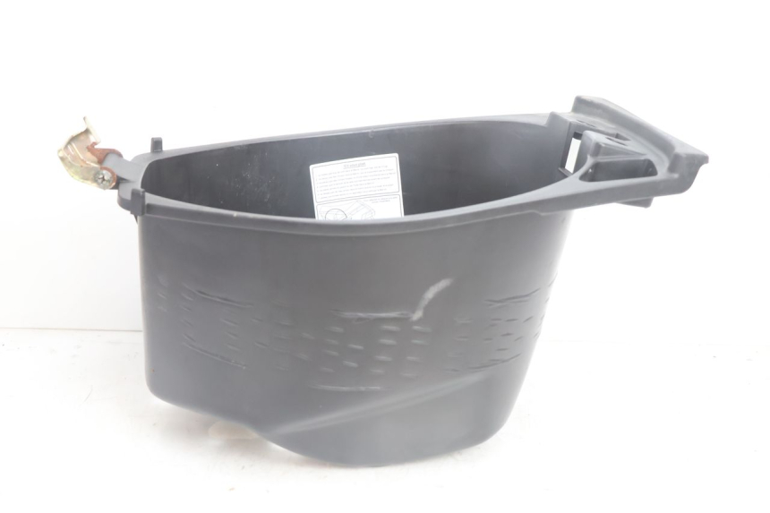 photo de COFFRE SELLE TGB CITY RS 50 (2011 - 2016) - Autre angle de vue