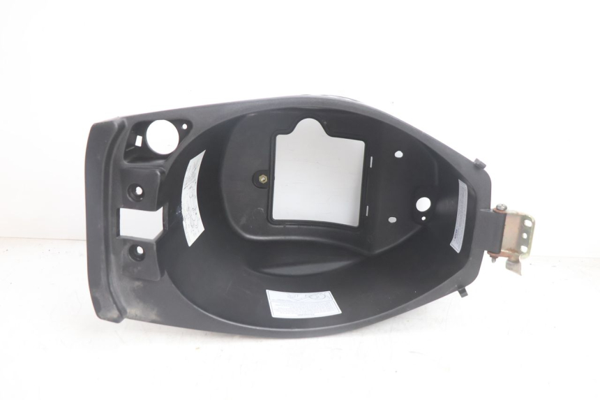 photo de COFFRE SELLE TGB CITY RS 50 (2011 - 2016) - Gros plan technique