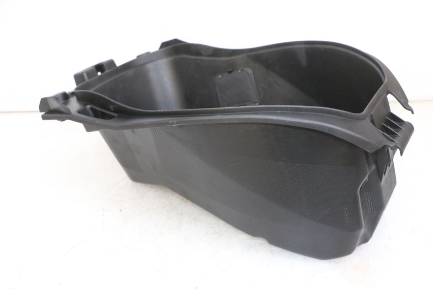 photo de COFFRE SELLE PEUGEOT DJANGO 4T 50 (2014 - 2019) - Autre angle de vue