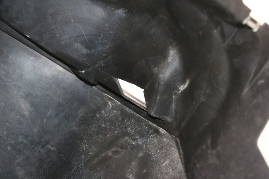 photo de COFFRE SELLE PEUGEOT ELYSTAR 50 (2002 - 2014) - Zoom état d’usage