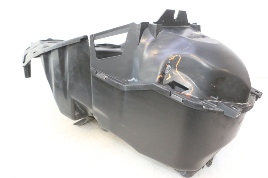photo de COFFRE SELLE PEUGEOT ELYSTAR 50 (2002 - 2014) - Autre angle de vue