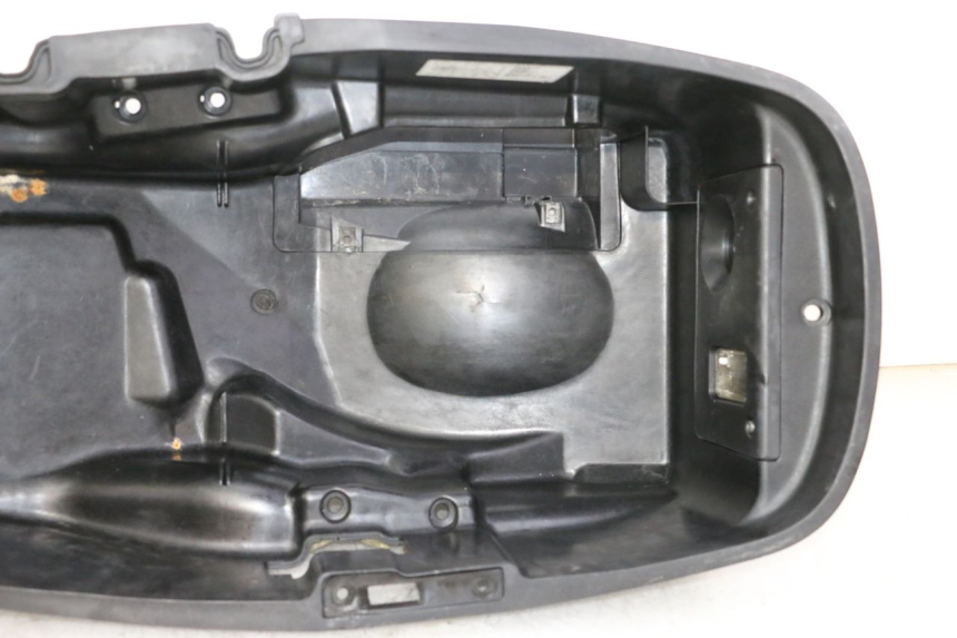 photo de COFFRE SELLE HONDA FES S-WING SWING ABS 125 (2007 - 2015)