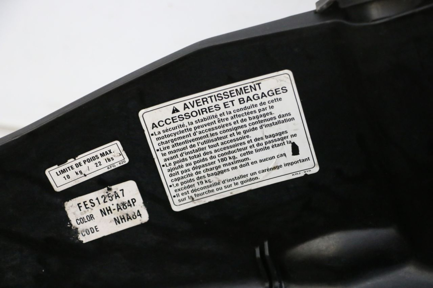 photo de COFFRE SELLE HONDA FES S-WING SWING ABS 125 (2007 - 2015)