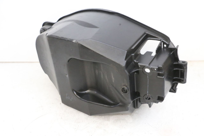 photo de COFFRE SELLE MBK FLIPPER 115 (2013 - 2017) - Détail de la pièce