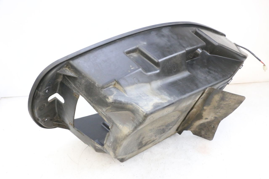 photo de COFFRE SELLE SYM GTS EVO 125 (2009 - 2013) - Détail de la pièce