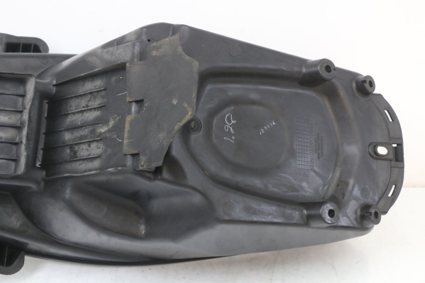 photo de COFFRE SELLE HONDA PCX (JF28) 125 (2009 - 2011)