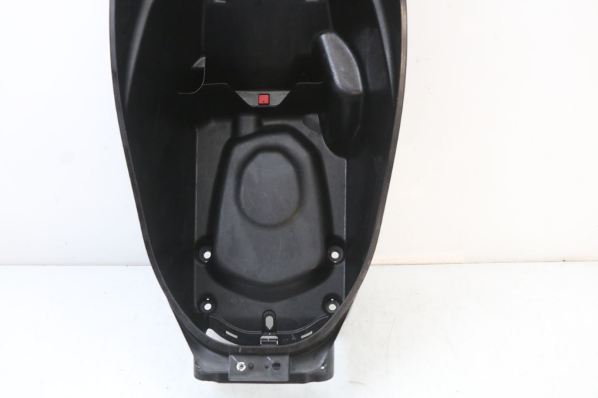 photo de COFFRE SELLE HONDA PCX (JF28) 125 (2009 - 2011)