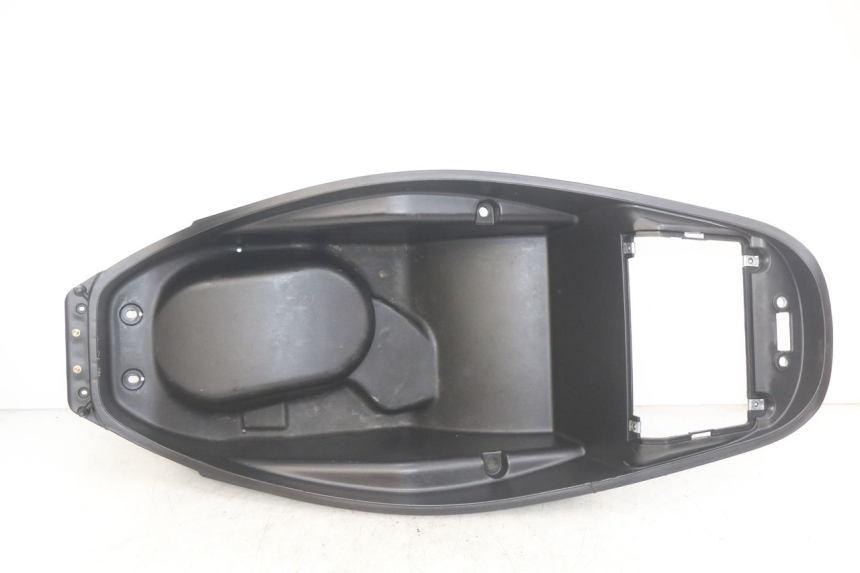 photo de COFFRE SELLE KYMCO AGILITY 16+ 4T 50 (2018 - 2023)
