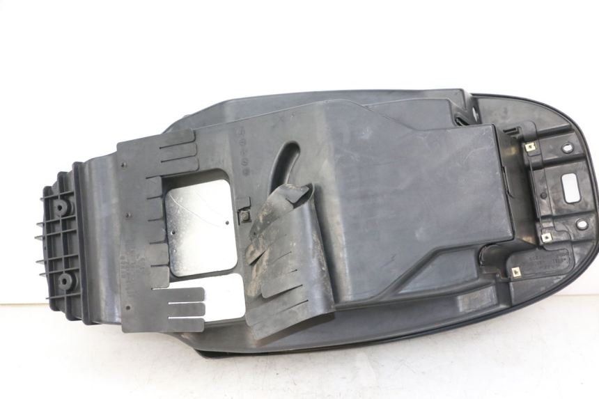 photo de COFFRE SELLE KYMCO GRAND DINK 125 (2008 - 2014)