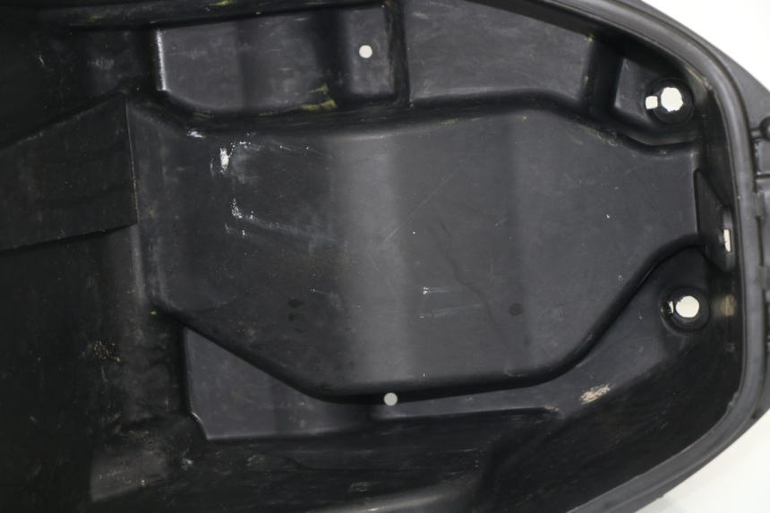 photo de COFFRE SELLE KYMCO SUPER 8 4T 50 (2018 - 2020)
