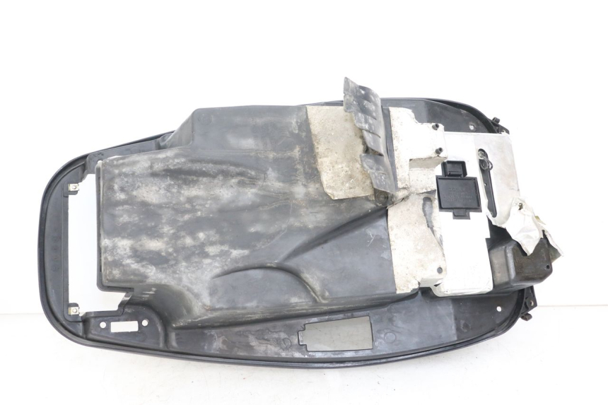 photo de COFFRE SELLE KYMCO XCITING 250 (2006 - 2009)